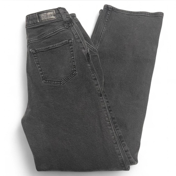 Hollister Denim - Hollister Women's Ultra High Rise Dad Jean Vintage Stretch Black Size 1R 26Wx28L